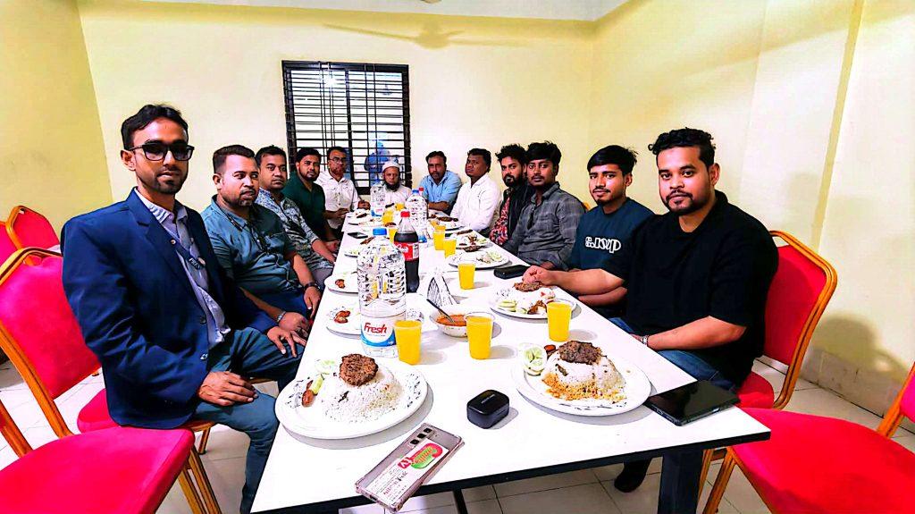 মতবিনিময় সভায় উন্নয়ন ও সেবার প্রতিশ্রুতি সম্ভাব্য কাউন্সিলর প্রার্থী মিজানুর রহমান মুন্সী