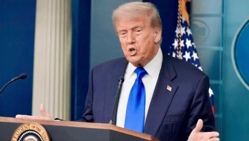 যুদ্ধের দায় নিজ কাঁধে নিলেন ট্রাম্প