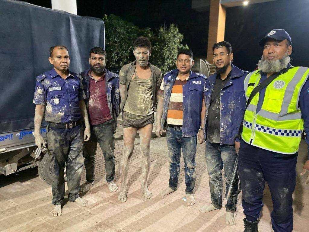 বিজয়নগরে আন্তঃ জেলা ডাকাত দলের শীর্ষ সদস্য মুর্শিদ প্রকাশ মোরশেদ গ্রেফতার
