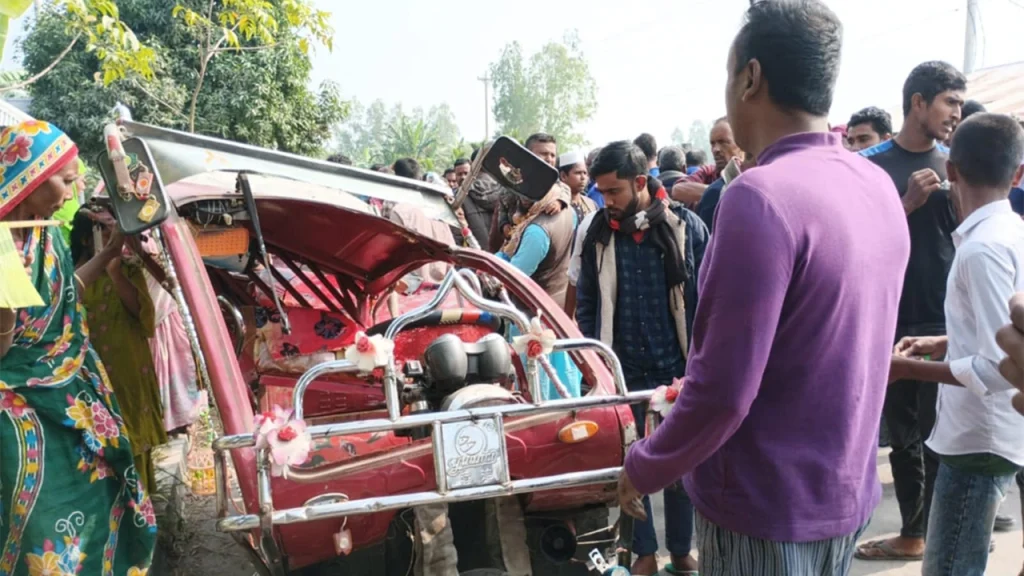 আমতলীতে অটোরিক্সার চাপায় প্রাণ গেল এক শিশুর